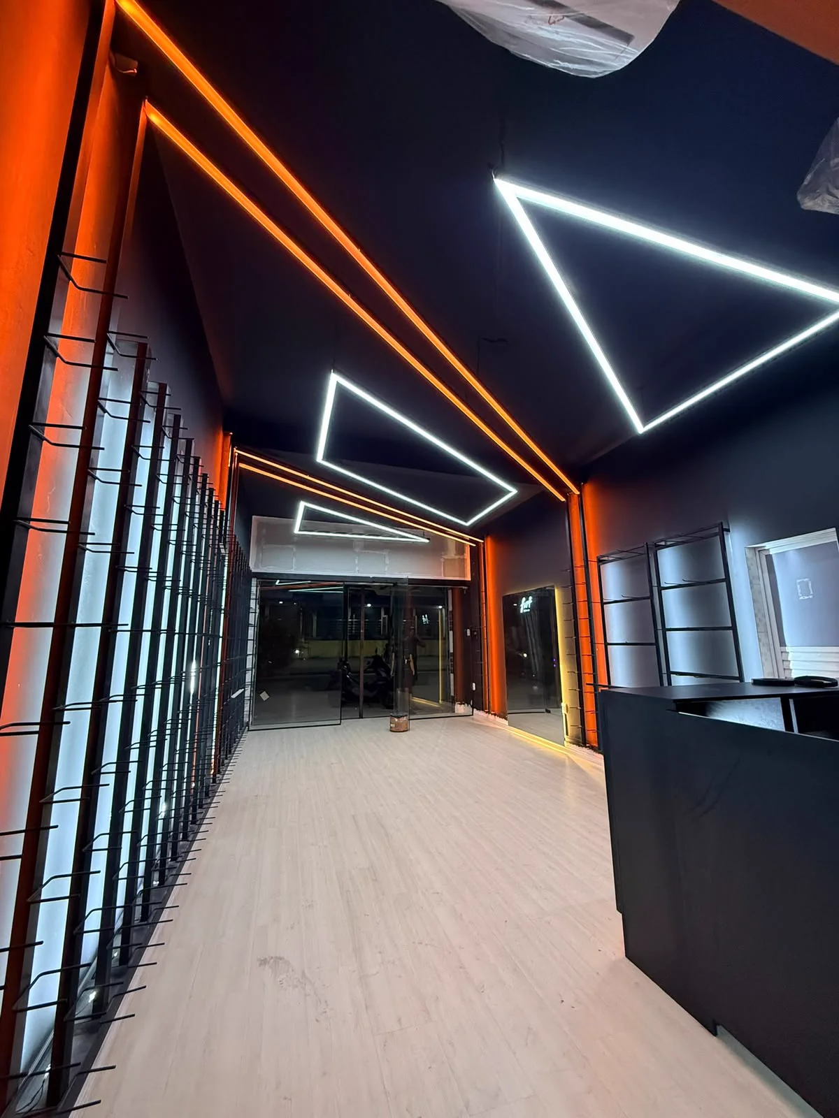 Projeto de Iluminação em Loja Comercial 02